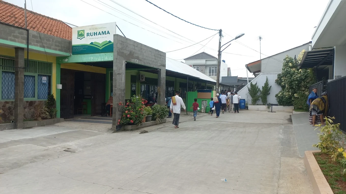 foto gedung sekolah ruhama depok