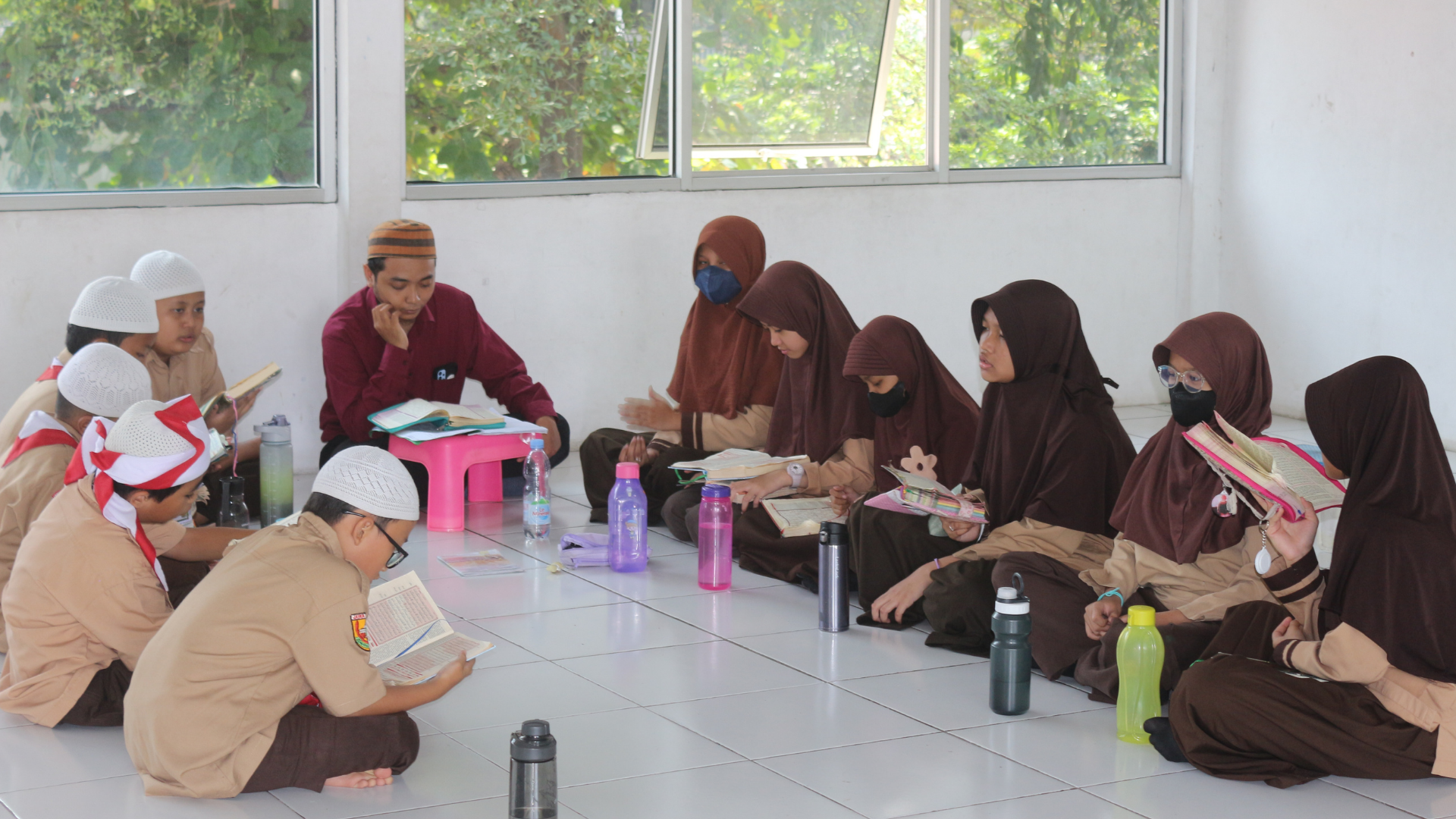 Suasana kelas SDIT Ruhama